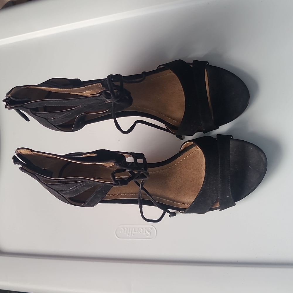 Black open toe wedges